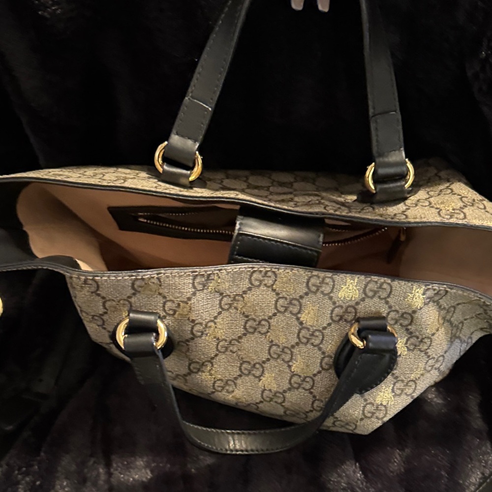Gucci Black & Gold GG Bee Canvas Tote with Leather Handles - Picture 7 of 9